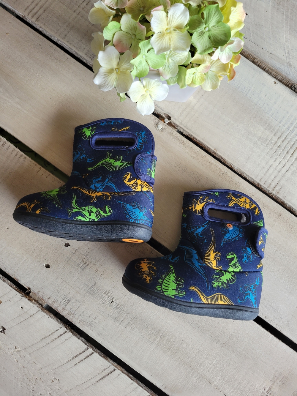 Bogs II Navy Kids Rain Boots with Bright Dinosaur Print Size 7 Infants - Picture 2 of 6